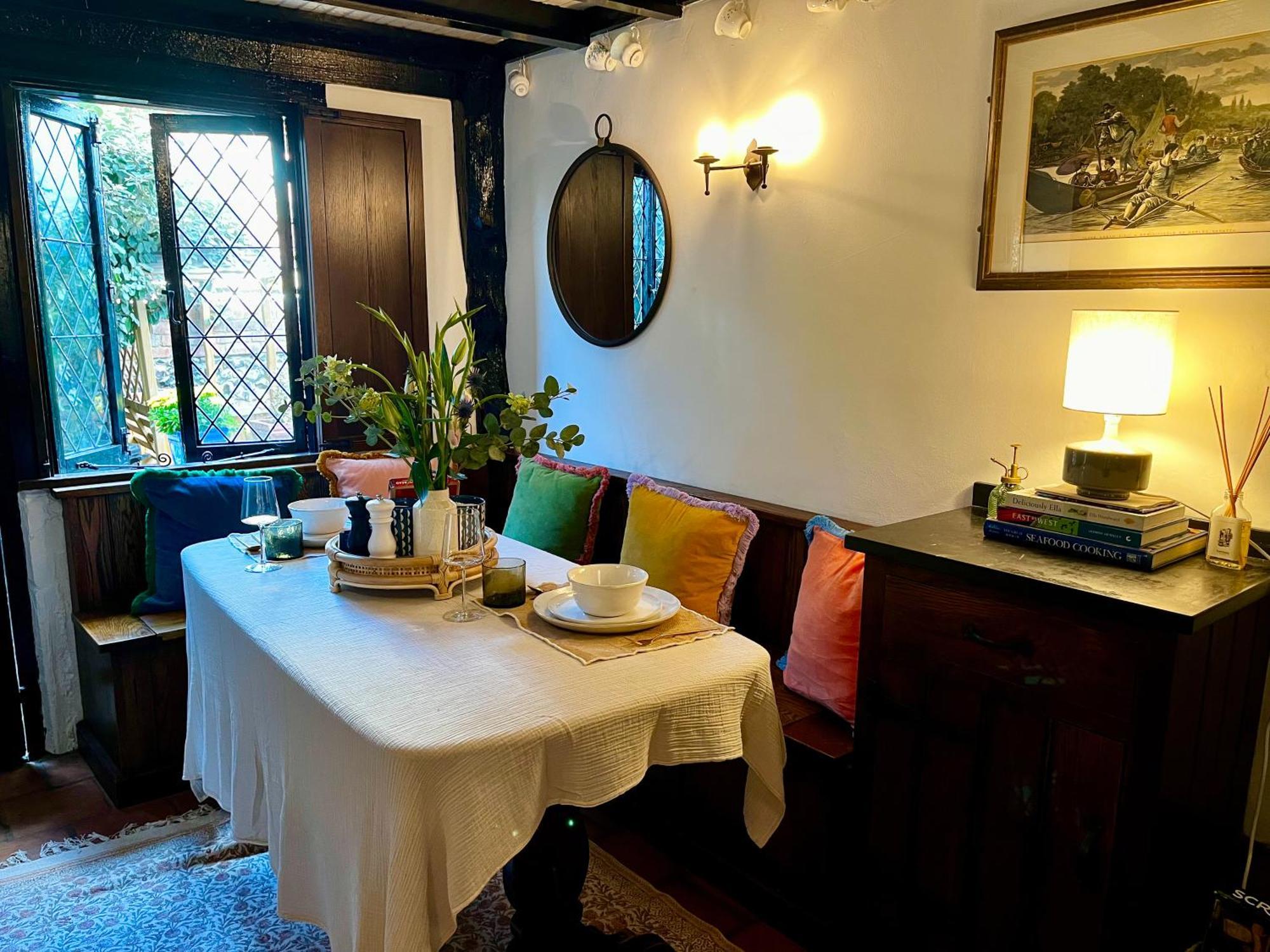 15Th Century Tiny Character Cottage-Henley Centre 외부 사진