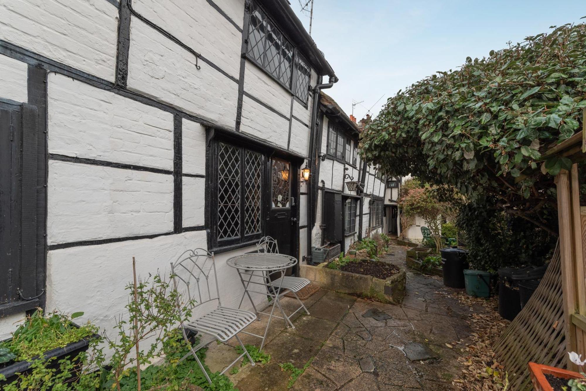 15Th Century Tiny Character Cottage-Henley Centre 외부 사진